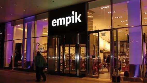 Ile zarabia pracownik Empiku? Sprawdź stawki i benefity